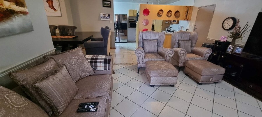 3 Bedroom Property for Sale in Langenhovenpark Free State